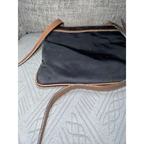Michael Kors Kempton Nylon Crossbody Leather Trim Black 10 x 10 Strap - Picture 3 of 9